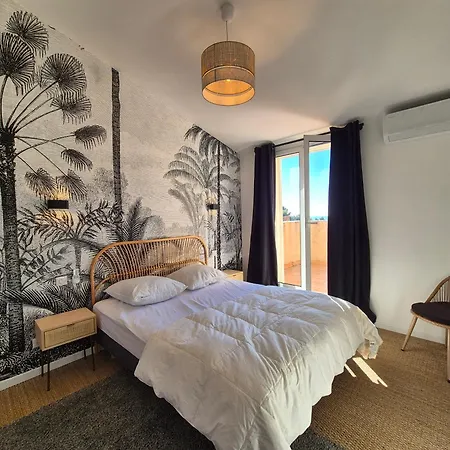 Maison Piscine Et Vue * Бандоль