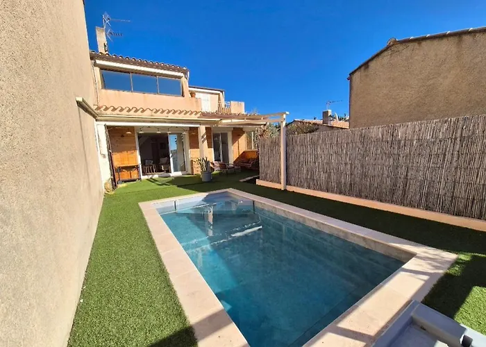 Casa vacanze Maison Piscine Et Vue
